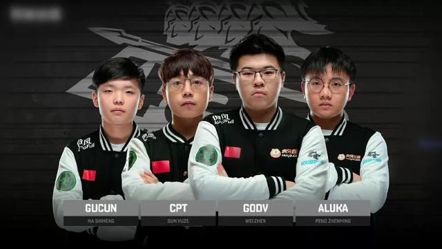 的助推下 的助推下