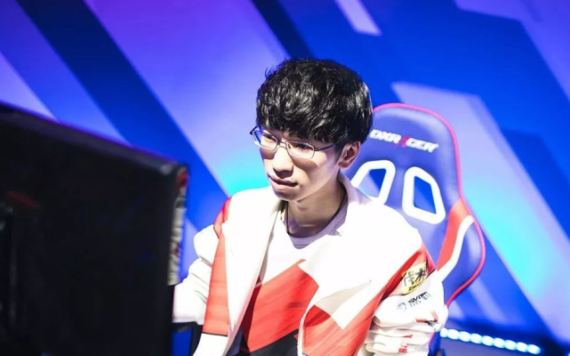 赛季初将目 赛季初将目