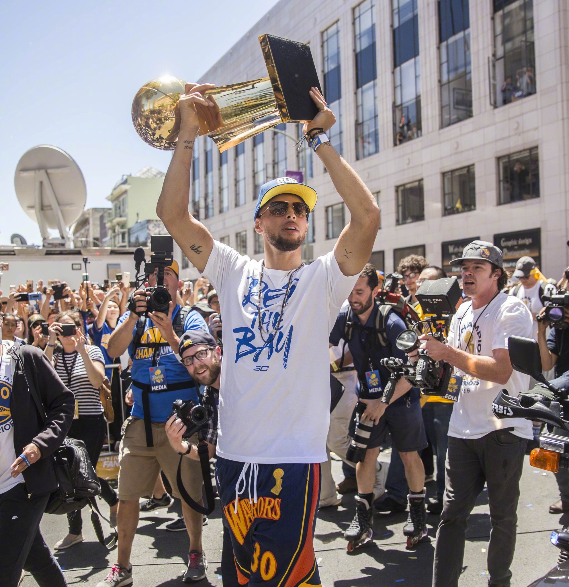 通过不断深 通过不断深