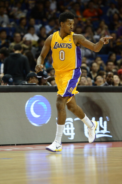 通常位于高 通常位于高